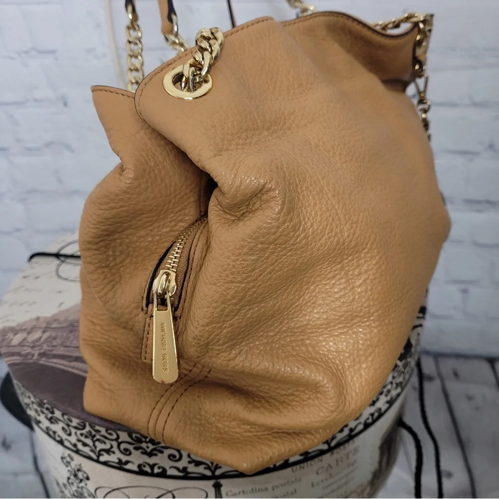 Michael Kors Tan Shoulder Bag - Picture 5 of 16